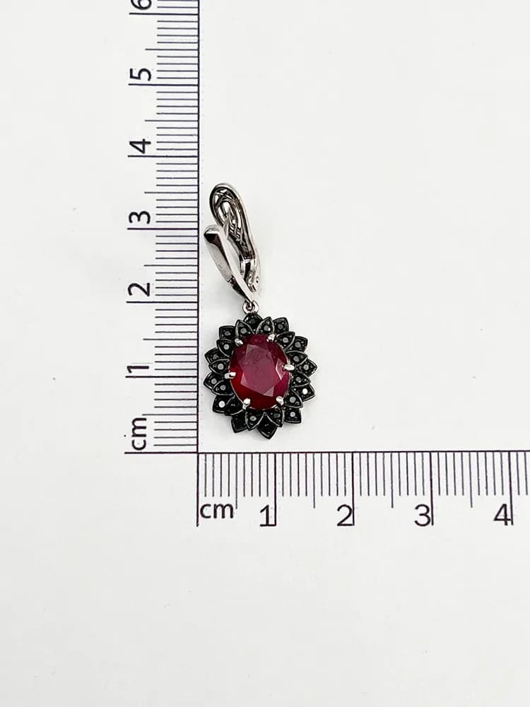 Серьги из белого золота 585 пробы, натуральный Корунд, якутский Бриллиант